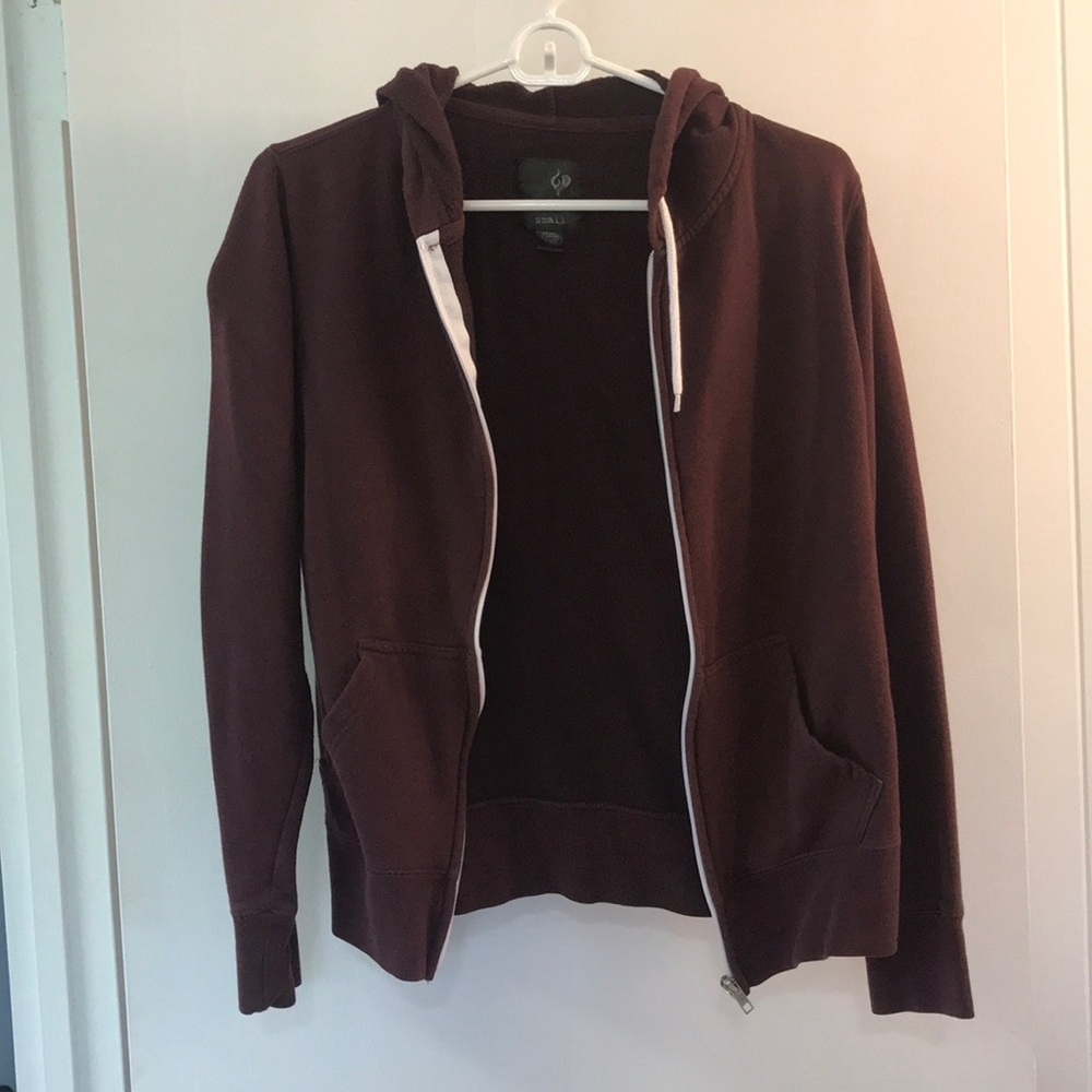 Maroon sweater